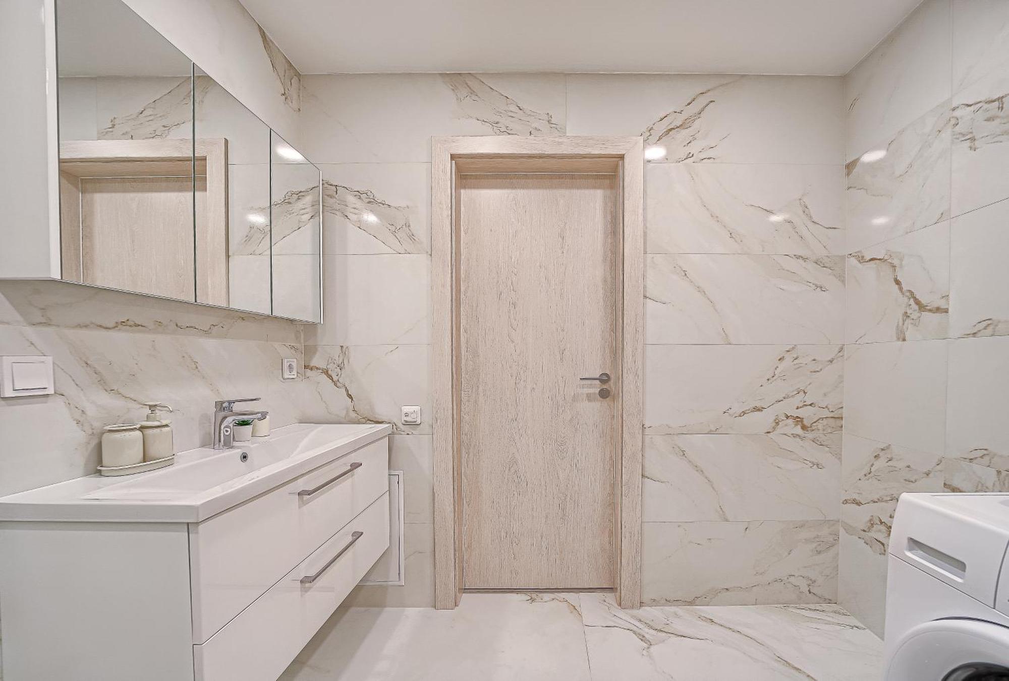 Business-Class Apartments 2 X Free Parking X Self Check In 24X7 Вилнюс Екстериор снимка